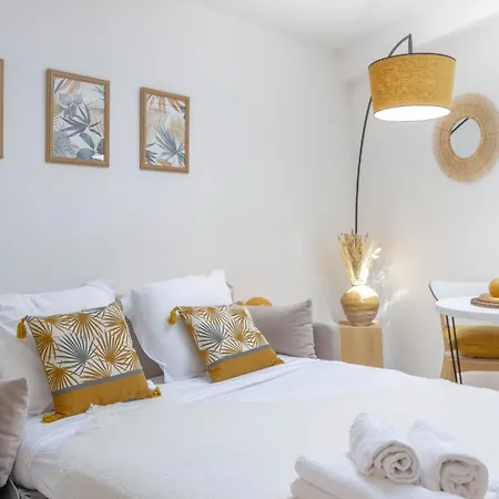 Apartment Le Henri Iv - Lumineux En Plein Coeur De - Cosy Et Calme